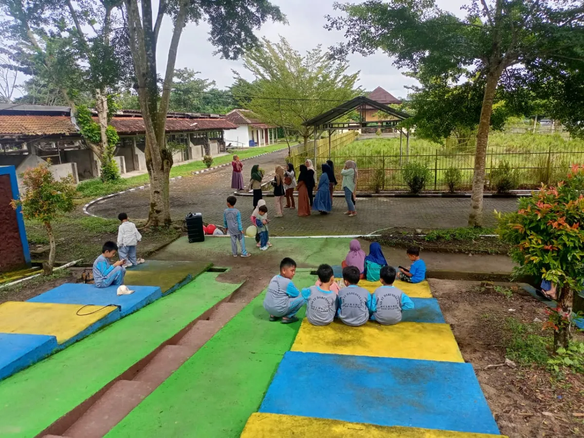 Outbond dan Game Seru SDIT Darussalam Muaradua Bersama Guru, Siswa, dan Wali Murid di Samudra Waterpark