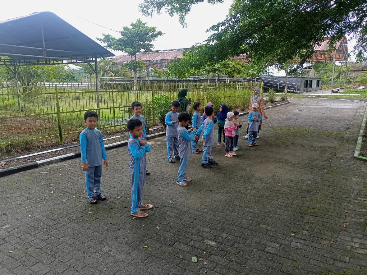 Outbond dan Game Seru SDIT Darussalam Muaradua Bersama Guru, Siswa, dan Wali Murid di Samudra Waterpark